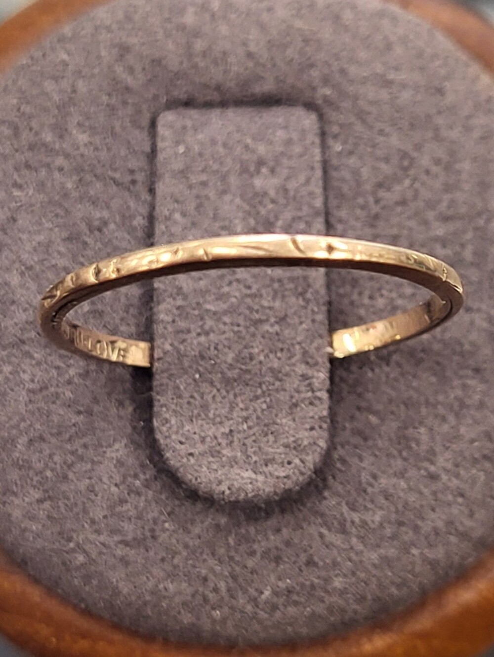 10k Gold "Tru-Love" Ring Band Size 5.25